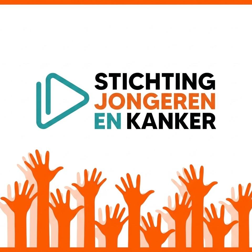Oranje handen in de lucht met daarboven het logo van SJK
